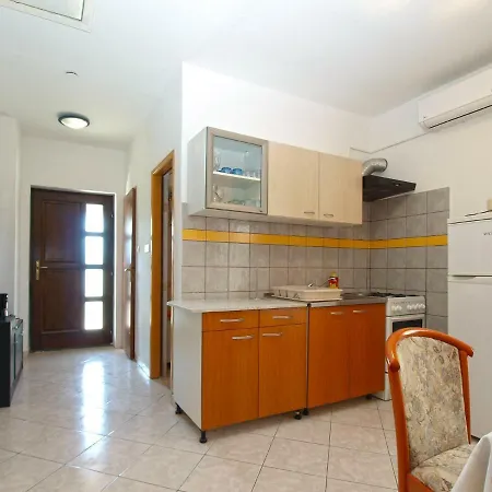 Anto 1028 Apartman Fazana